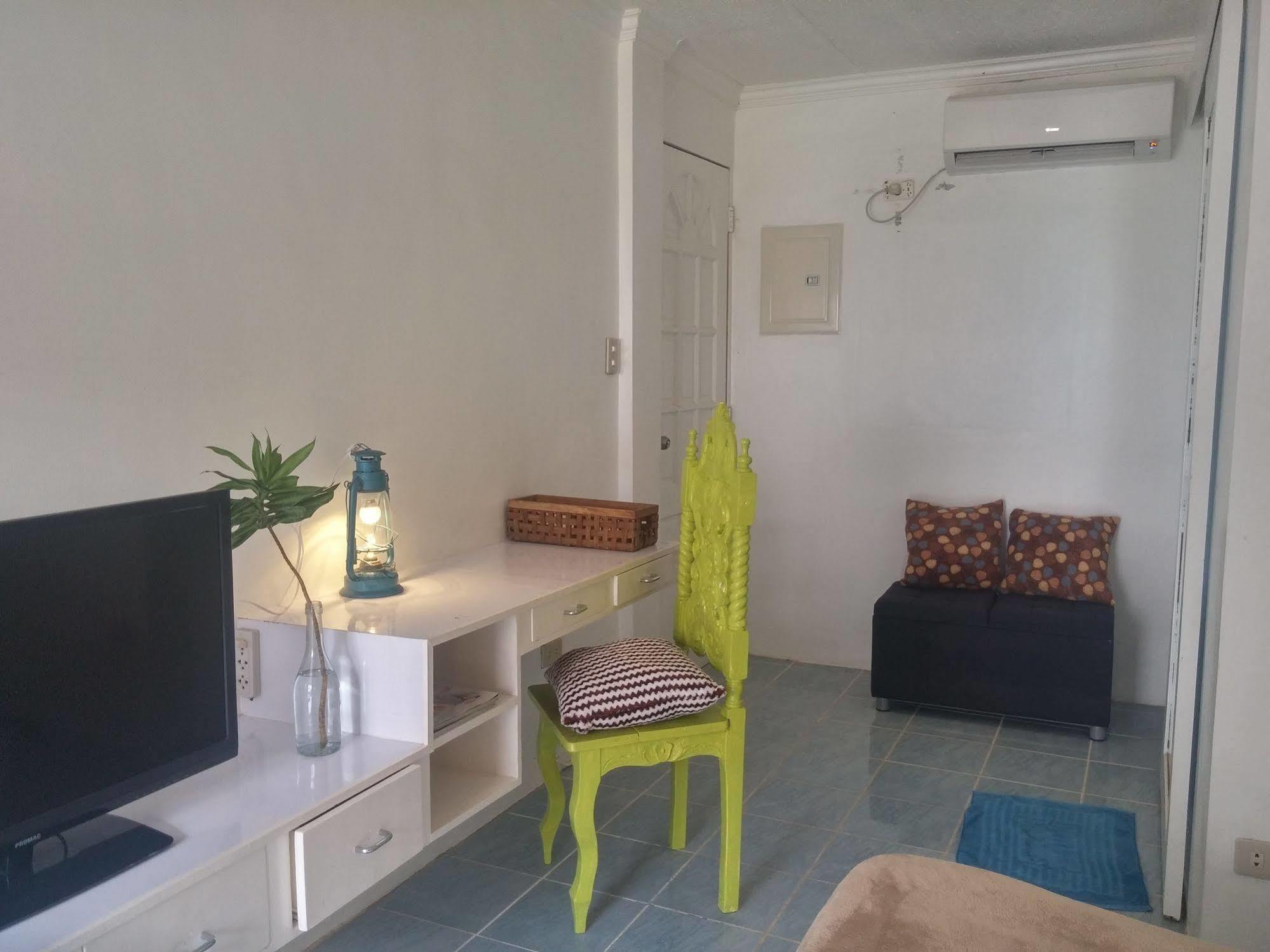 812 Angol Boracay Экстерьер фото